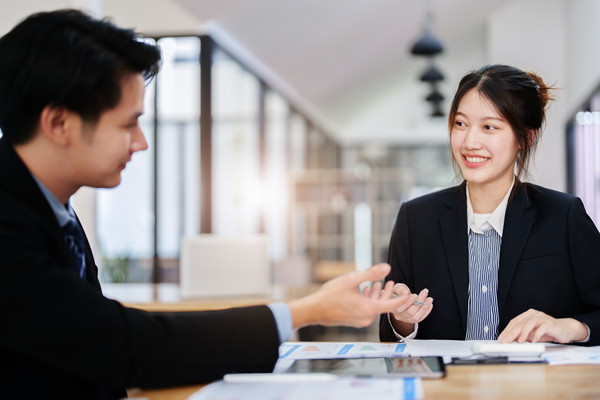 預算控制咨詢：協(xié)助企業(yè)建立控制體系，確保預算執(zhí)行