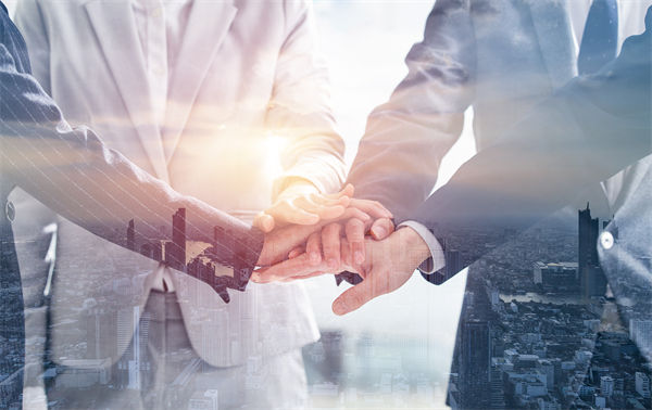 在精益生產中，企業(yè)如何有效減少生產過程中的浪費？
