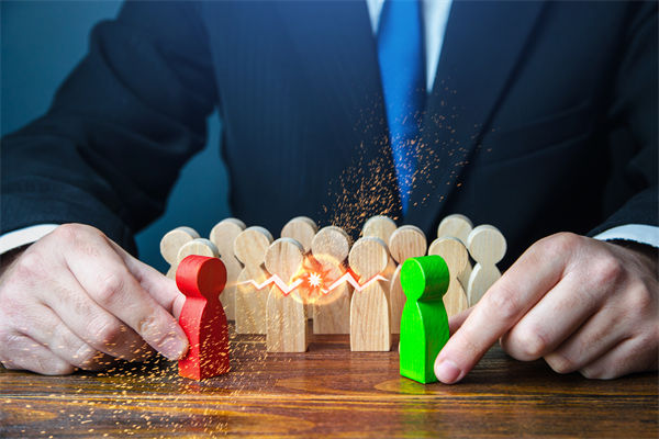 新老業(yè)務(wù)沖突不斷，企業(yè)戰(zhàn)略管理如何平衡布局？