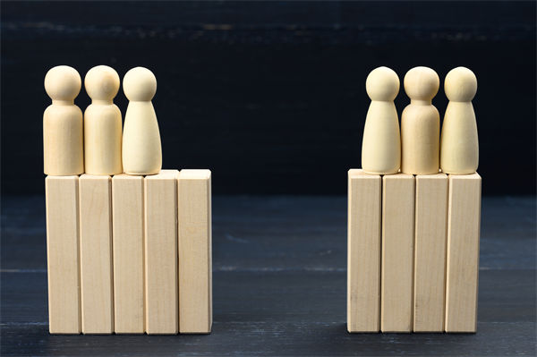 企業(yè)文化標語掛滿墻，為何員工依然缺乏認同感？