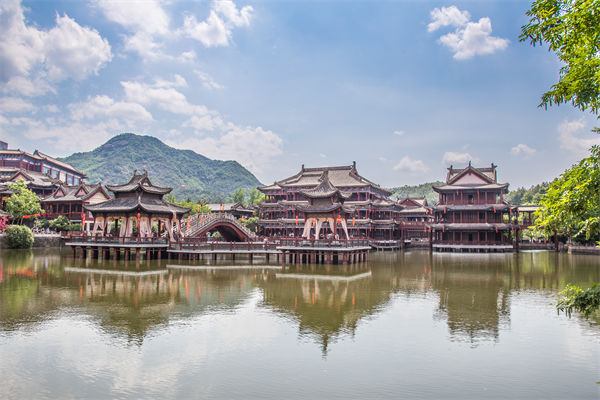 制造業(yè)管理分析：短劇基地狂飆，誰是下一個橫店？
